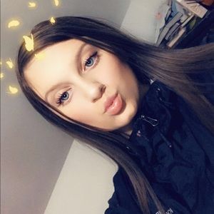 Meet your Posher, Ashlyn